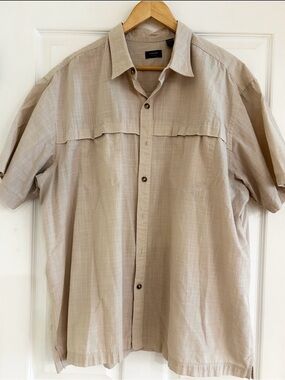 ARROW Men's Short-Sleeve Button-Down Shirt in Beige